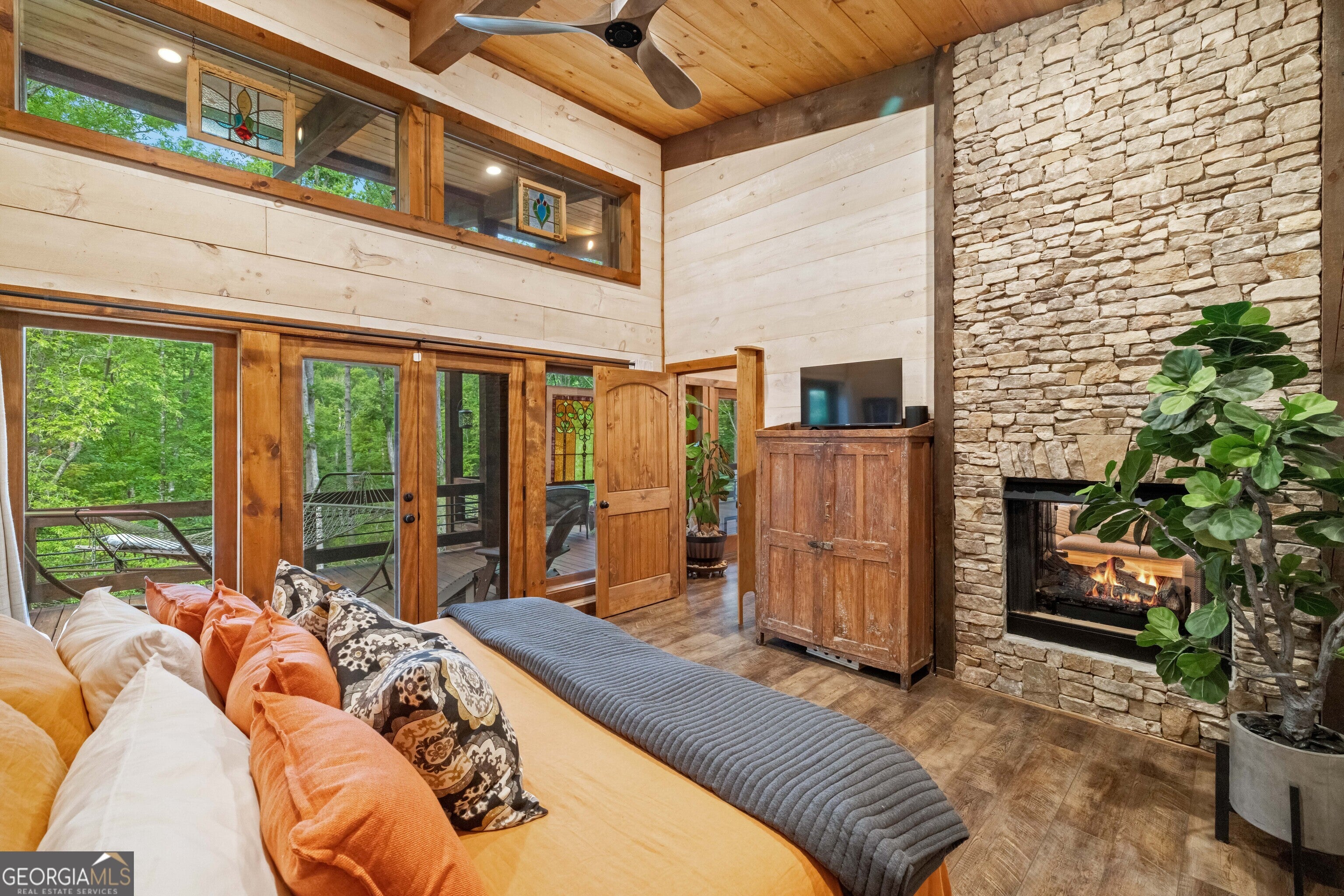 195 Moonshine Way, Blue Ridge, GA, 30513, USA, 3 Bedrooms Bedrooms, ,4 BathroomsBathrooms,Residential,Active,195 Moonshine Way,10810639