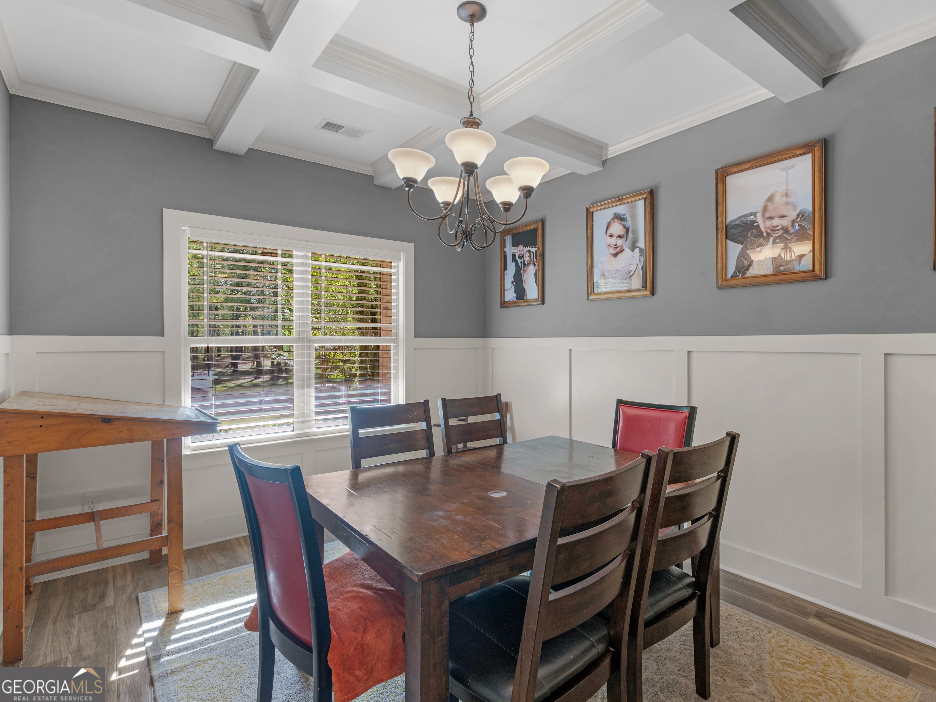 1106 Edward DR