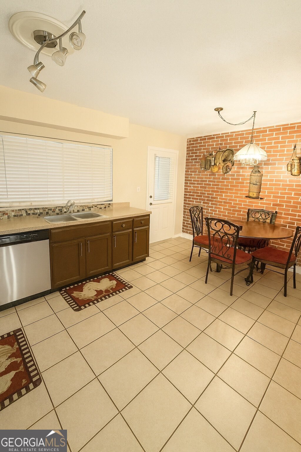 10710 Egmont RD 19