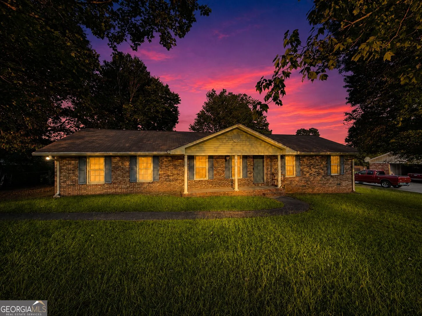 25 Montre Circle SE, Silver Creek, GA, 30173