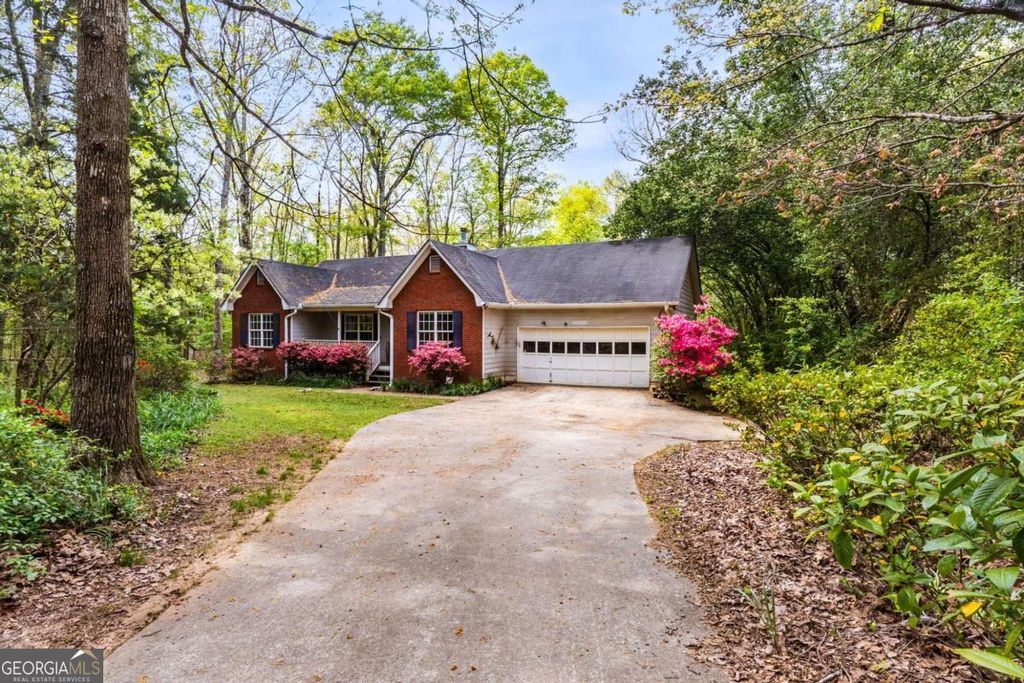 Photo of 58 S Singley Drive, Locust Grove, GA 30248 (MLS # 10726363)