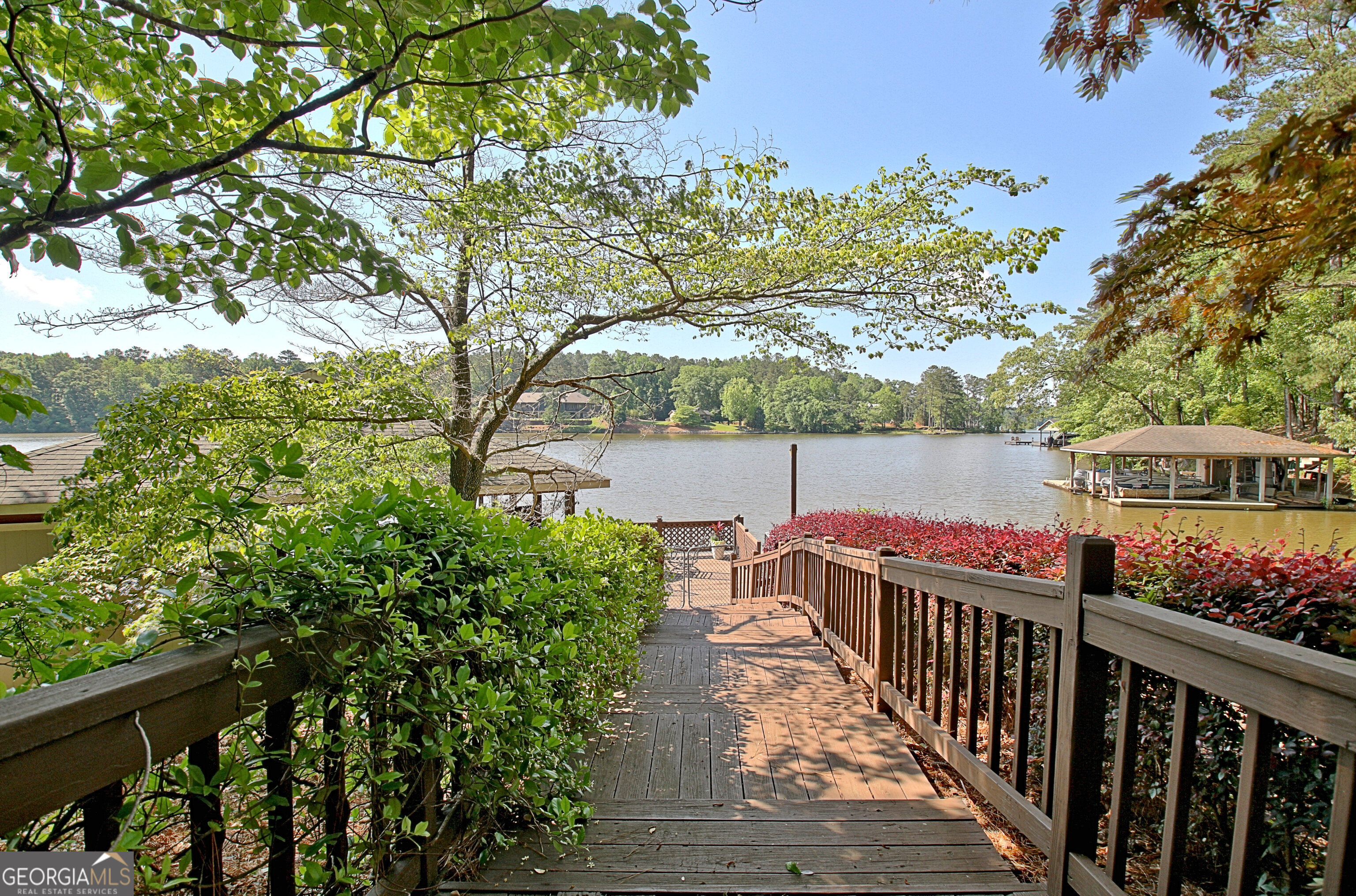 1693 Quail Hollow DR