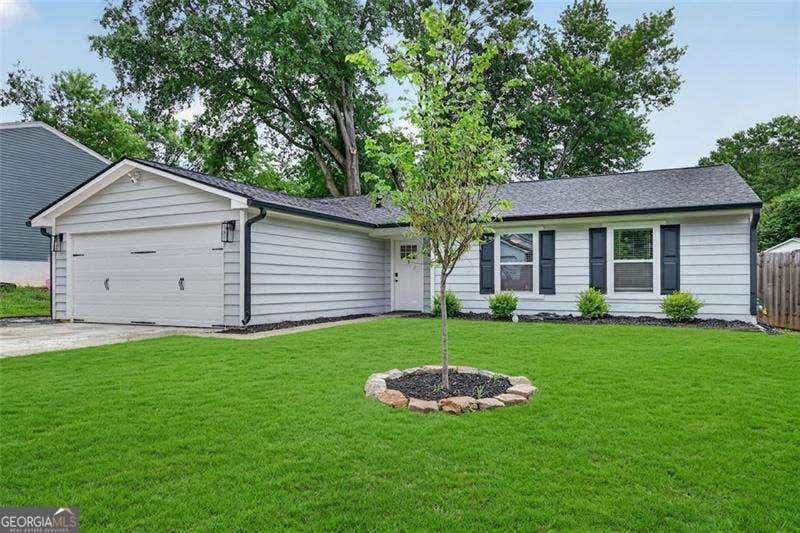 Photo of 10375 Worthington Hills Manor, Roswell, GA 30076 (MLS # 10775975)