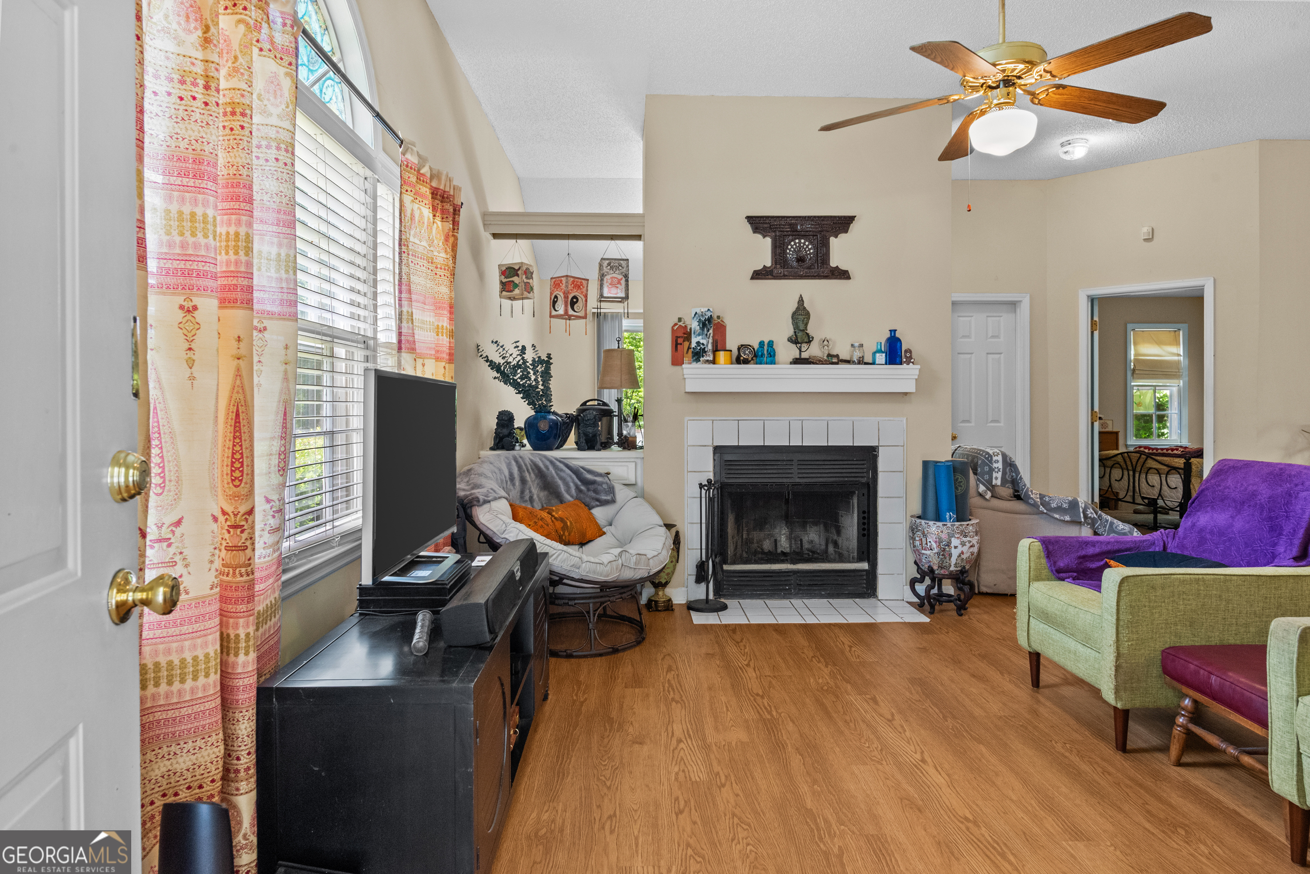 175 Greenwood LN