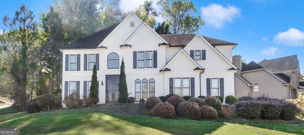 Photo of 5455 Woodrun Lane, Alpharetta, GA 30005 (MLS # 10630314)