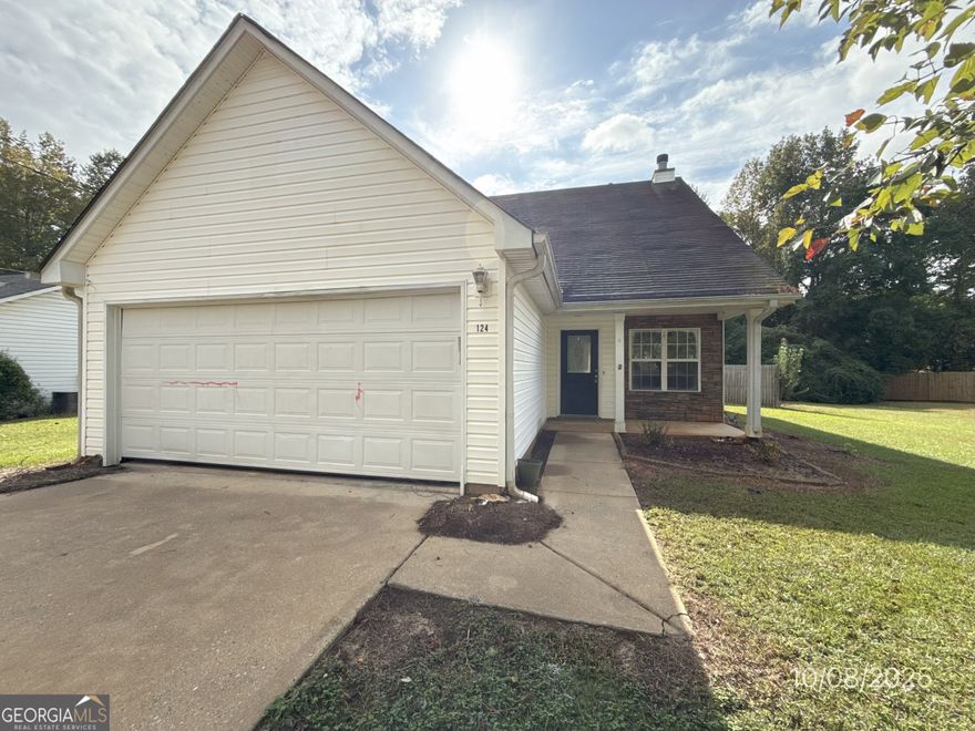 Locust Grove schools! Nice 4BR home in quiet community off Peeksville Road * Large family room w/ fireplace * Master suite on main level w/ private bath and walk-in closet * Eat-in kitchen w/ pantry, gas stove, dishwasher & fridge * Privacy fenced in rear * $500 pet fee - 2 pet max * $75 application fee per adult *  Security deposit is $1950 *