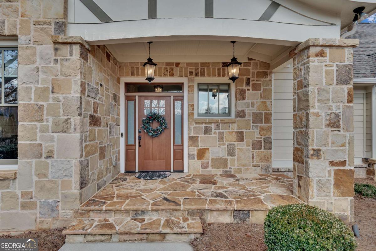 165 Highland Oaks CT