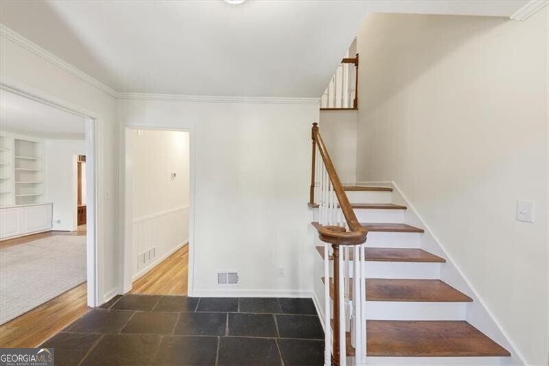 4073 Lake Erin CT