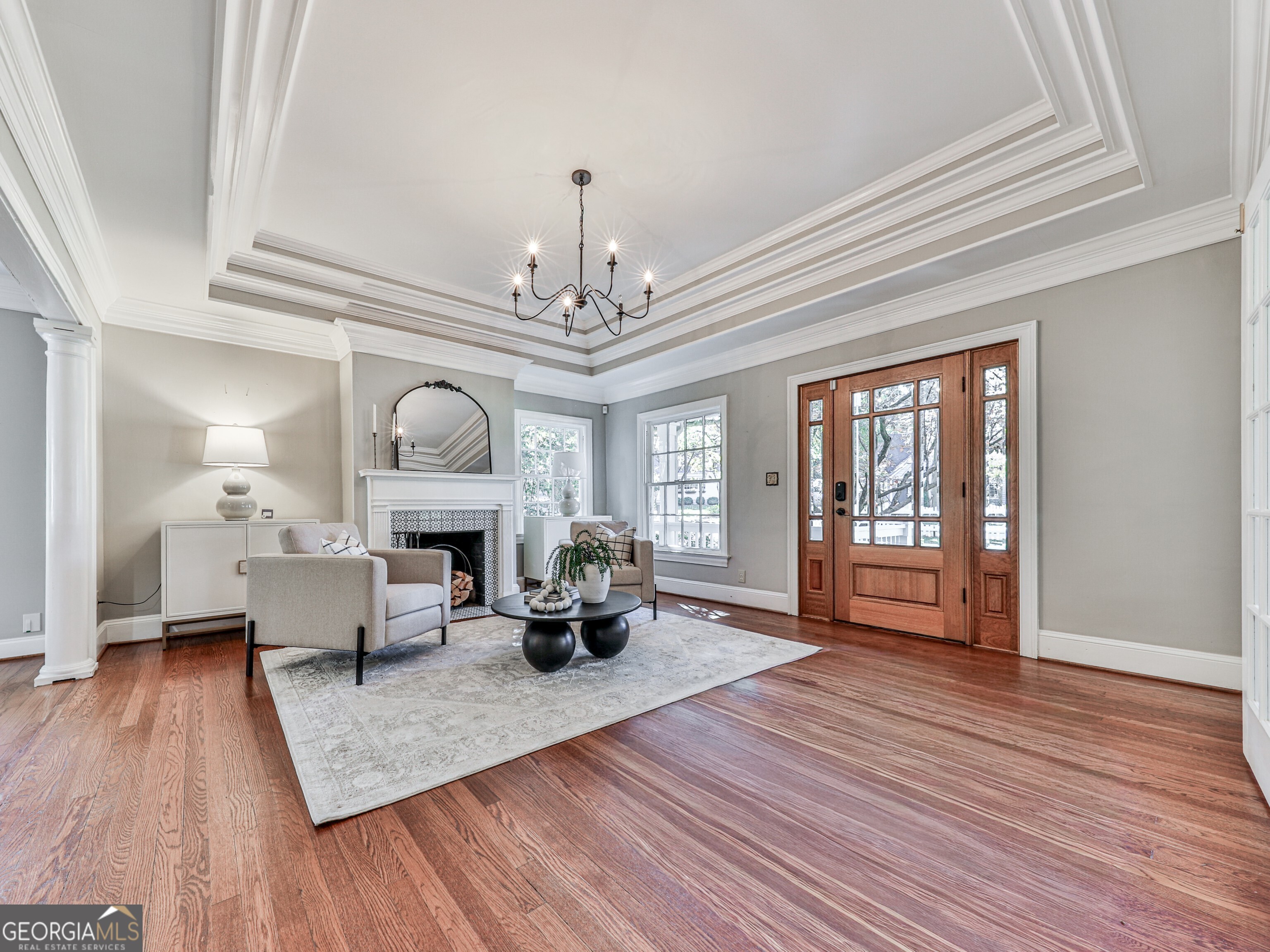 646 Darlington CIR NE