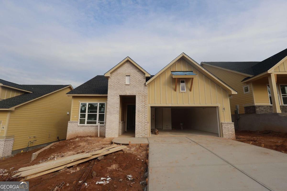 1335 Autumn Lake DR