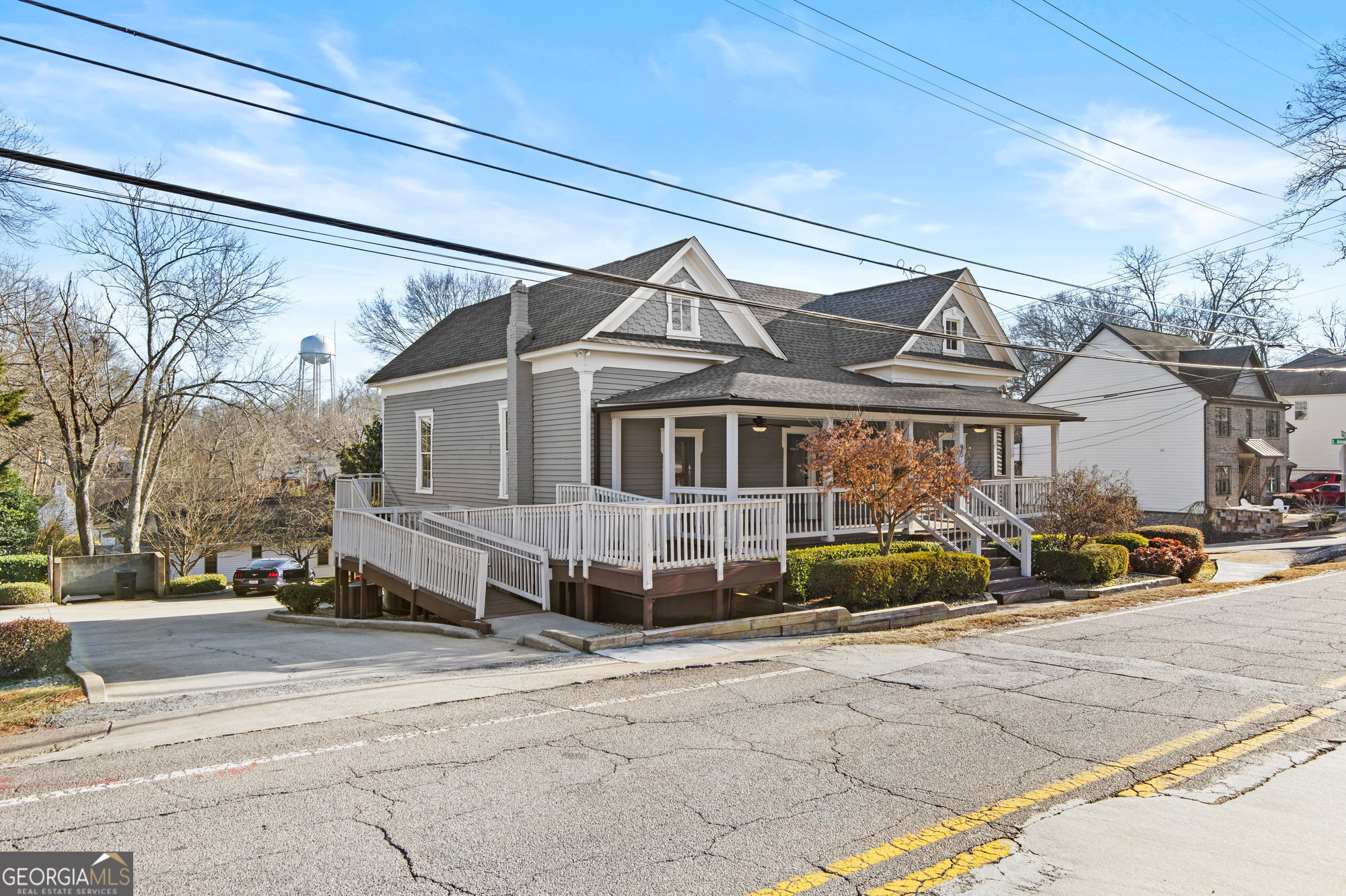 90 E Moreno ST