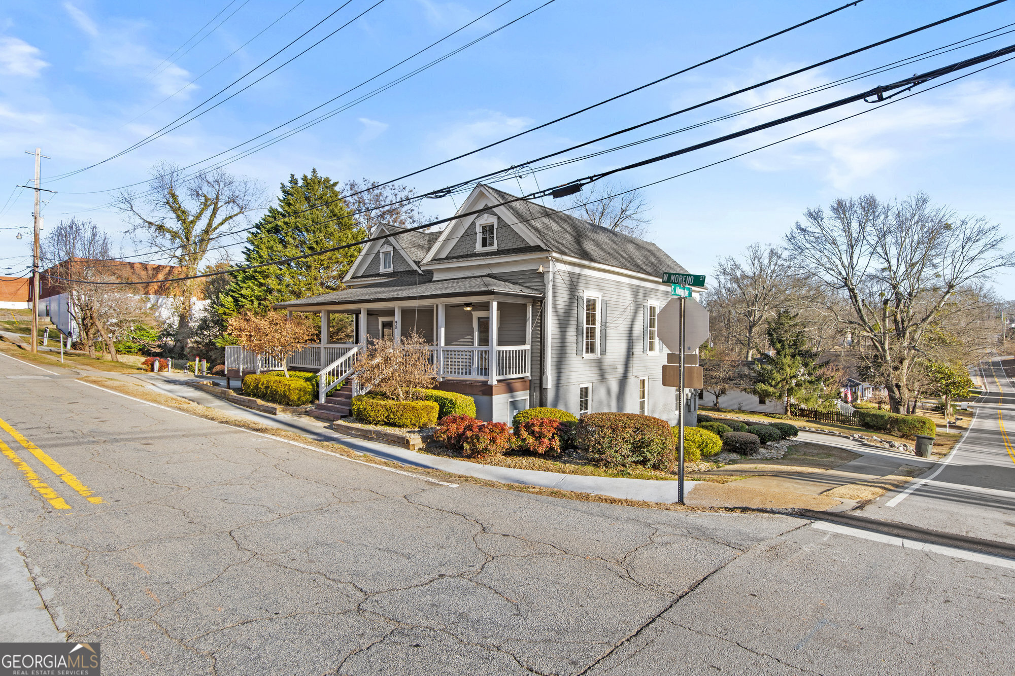 90 E Moreno ST