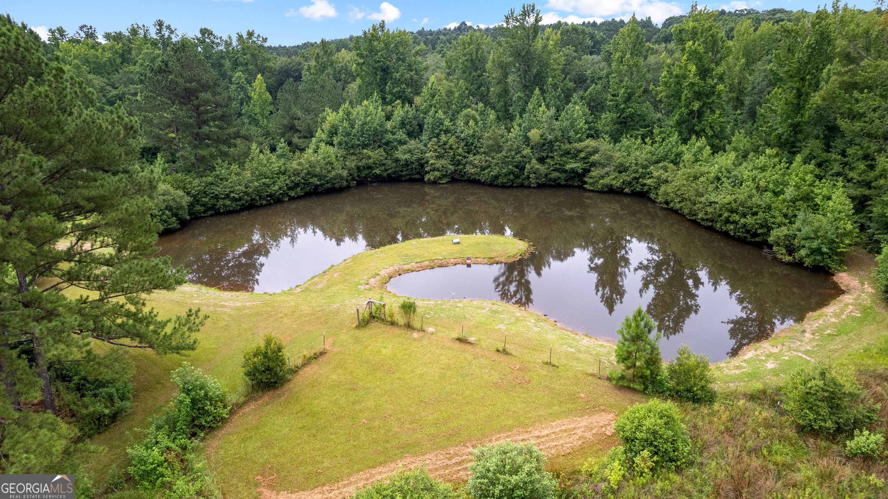 854 Lee LN