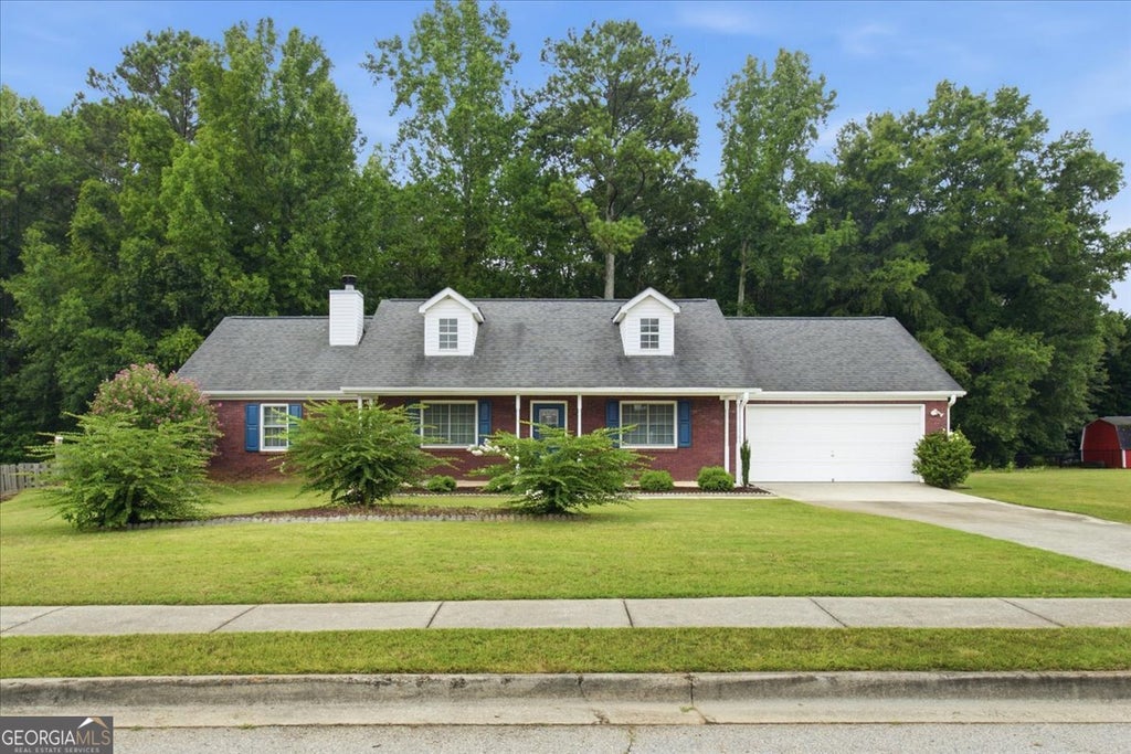 Photo of 104 Elmwood Drive, Hampton, GA 30228 (MLS # 10804344)