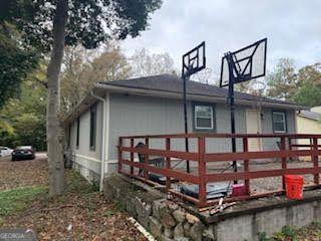 Photo of 1990 FAIRBURN Rd, Atlanta, GA 30331 (MLS # 10655706)