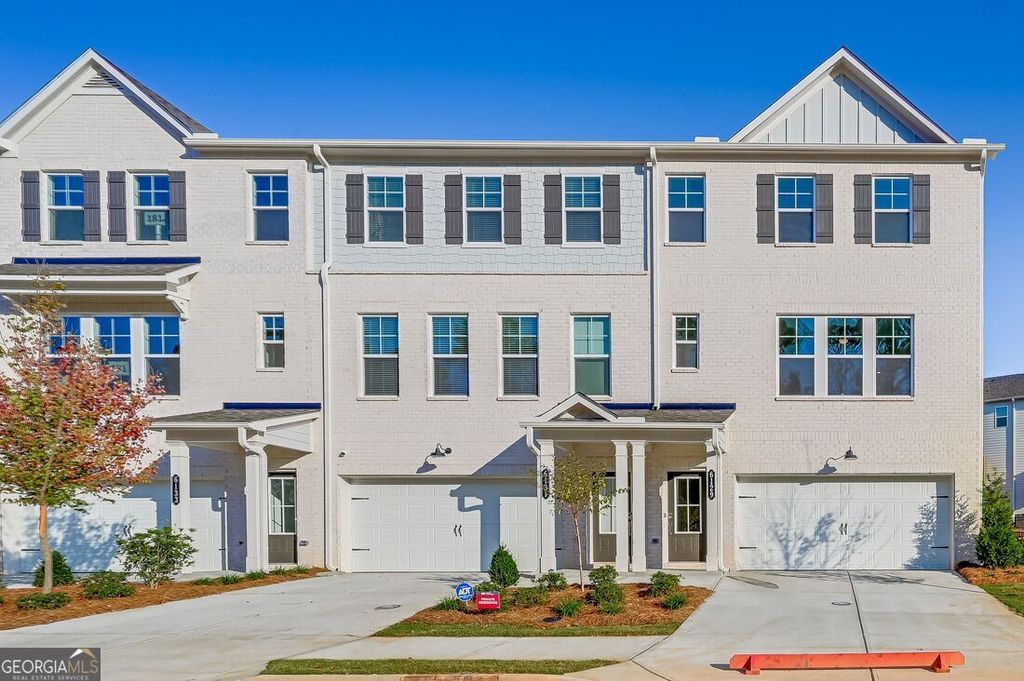 Photo of 327 Dresden Circle, Tucker, GA 30084 (MLS # 10665037)