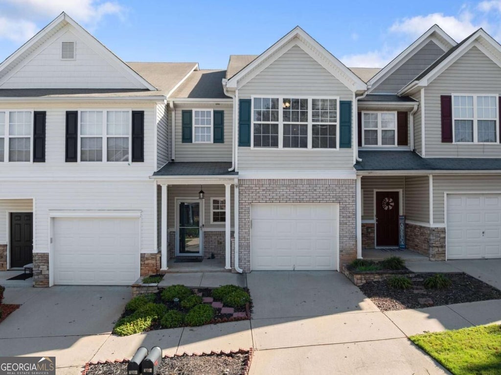 Photo of 4817 Zephyr Cove Place, Flowery Branch, GA 30542 (MLS # 10843957)