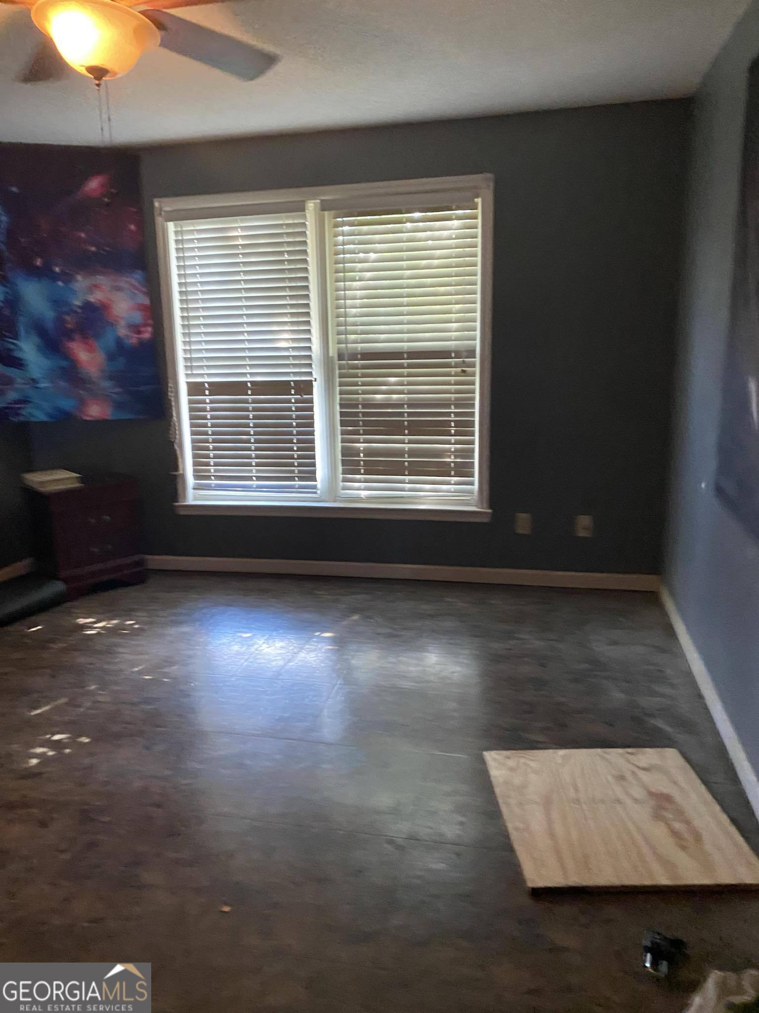 1304 Mobile AVE