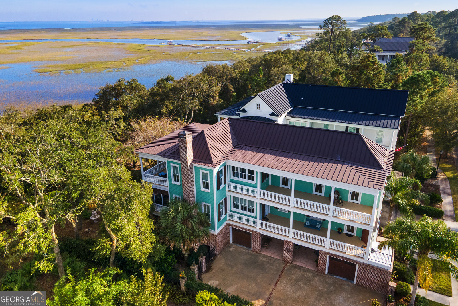 400 Charleston WAY