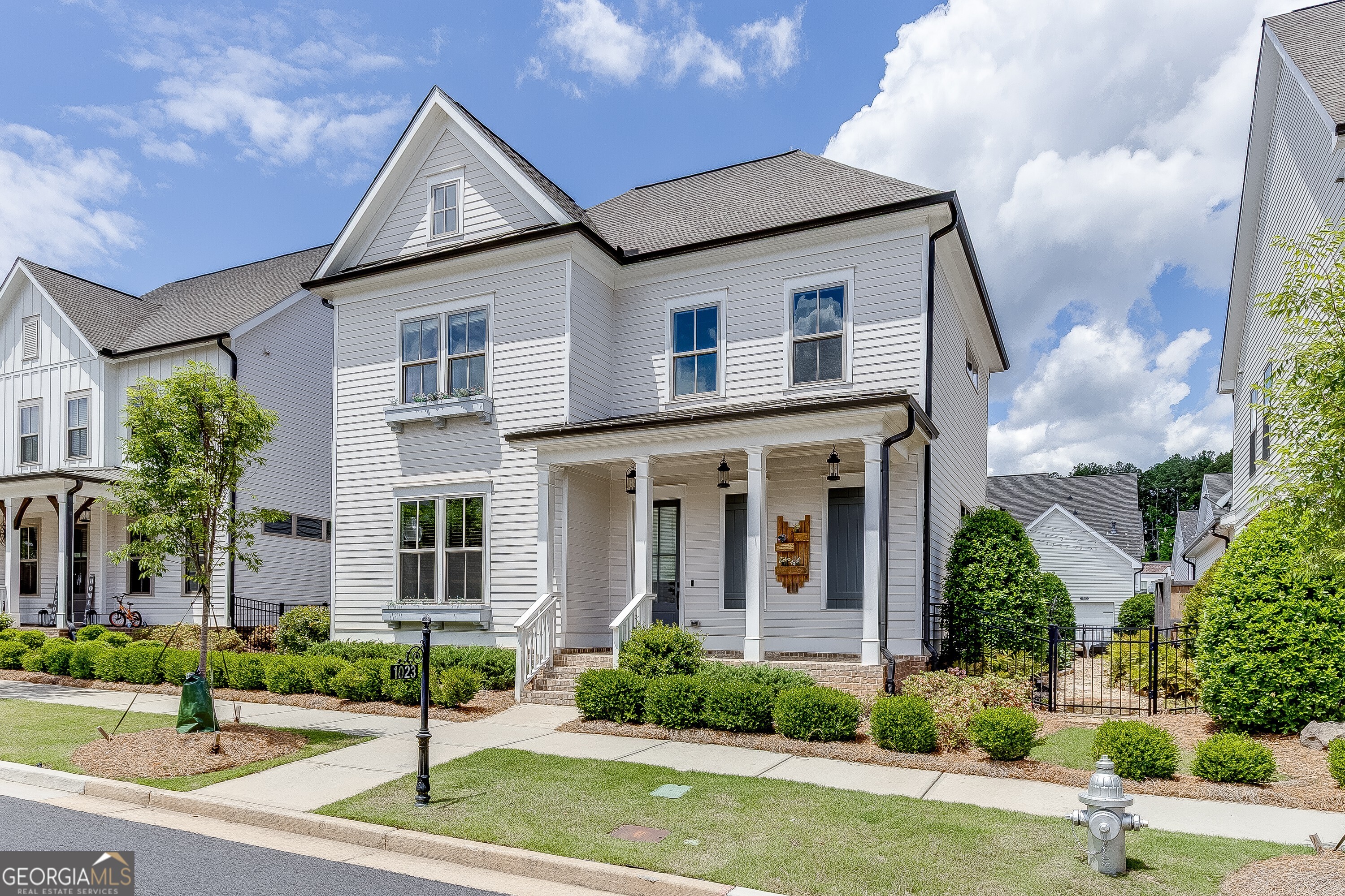 1023 Harvest Park LN