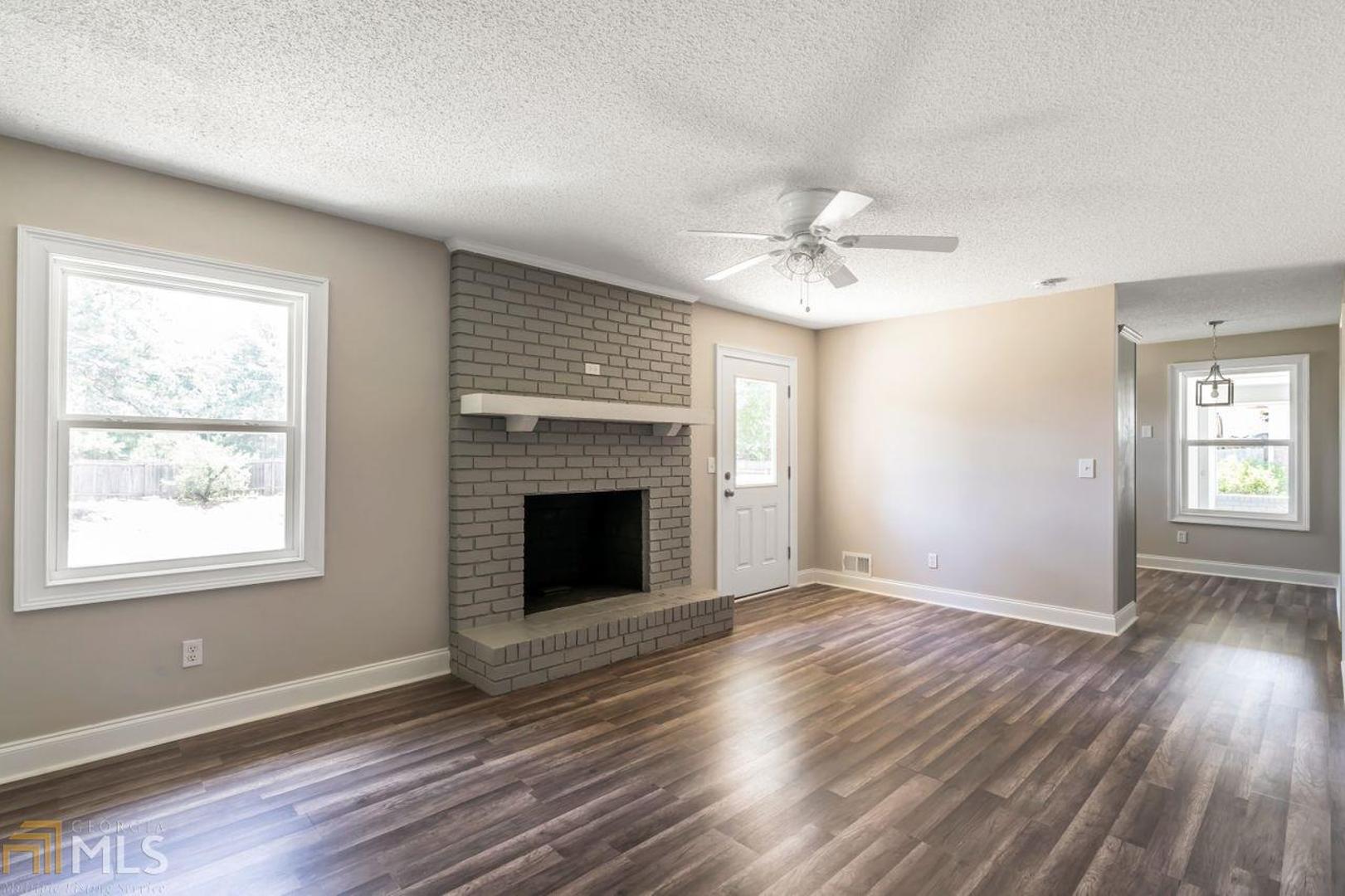 White Oak Farms - Residential