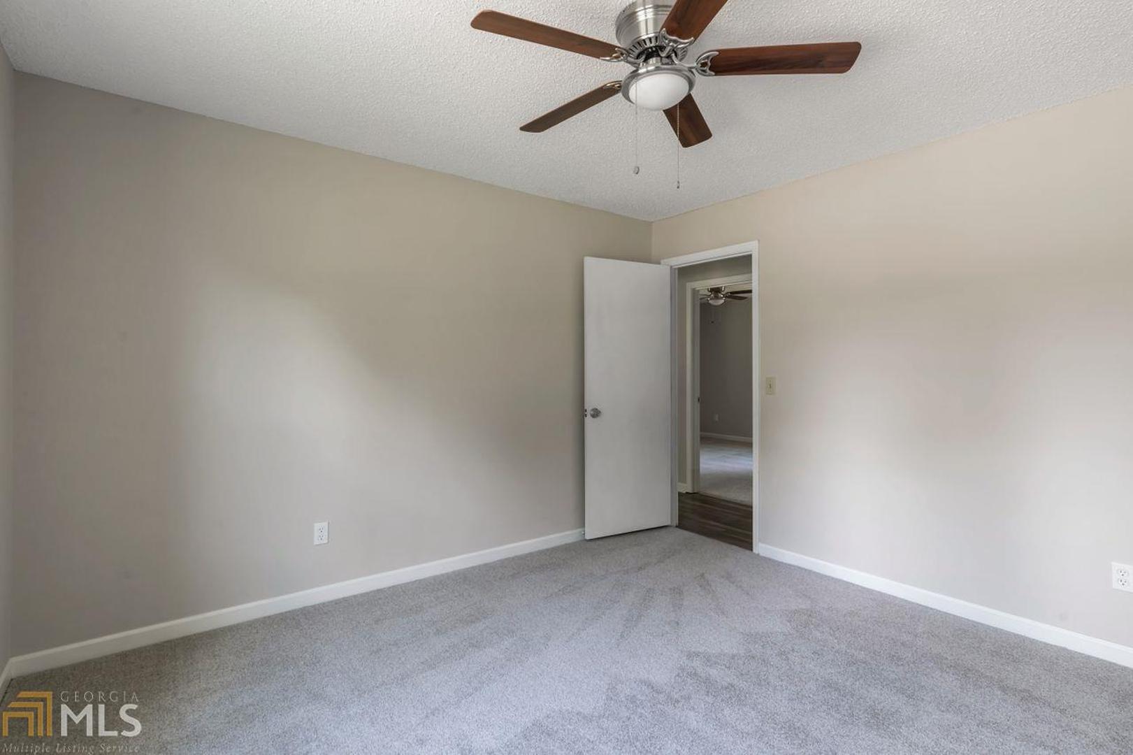 White Oak Farms - Residential