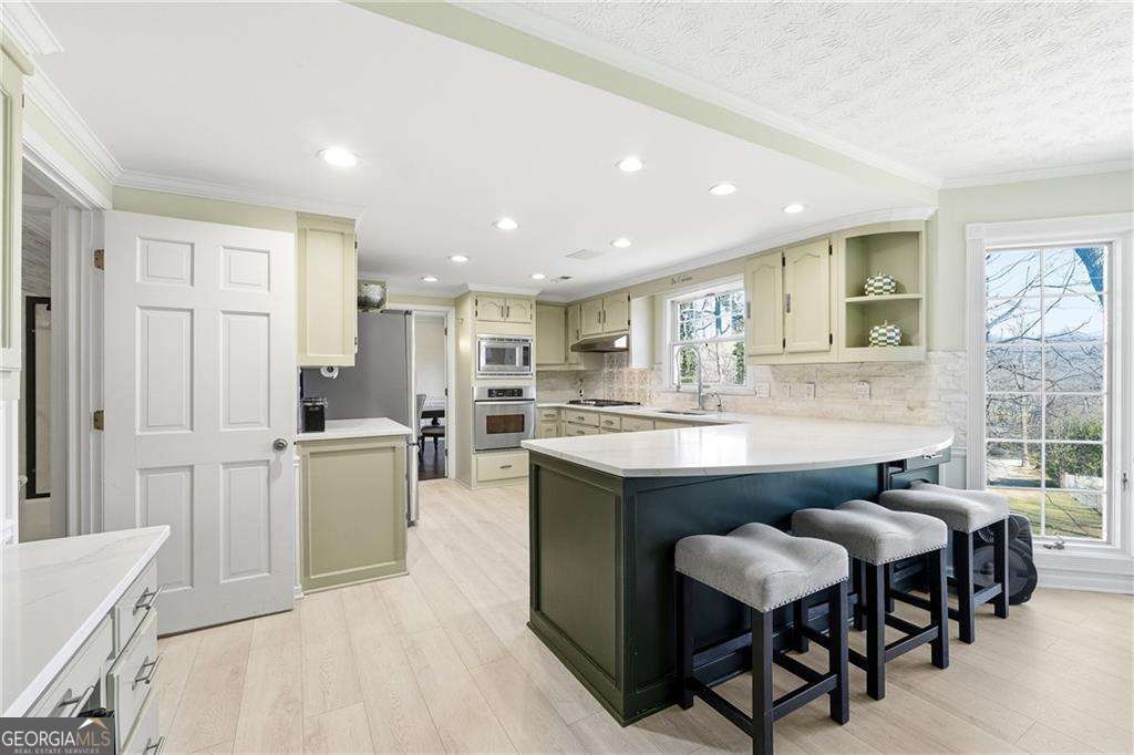 5027 Castlewood DR SW