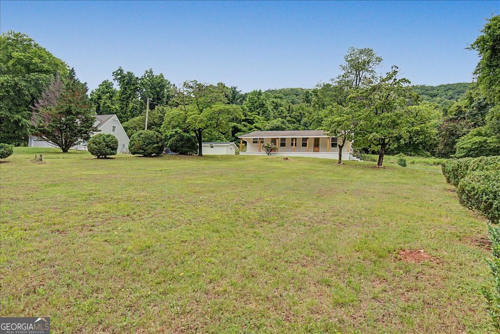 Photo of 2115 Kings Road, Dalton, GA 30720 (MLS # 10771051)