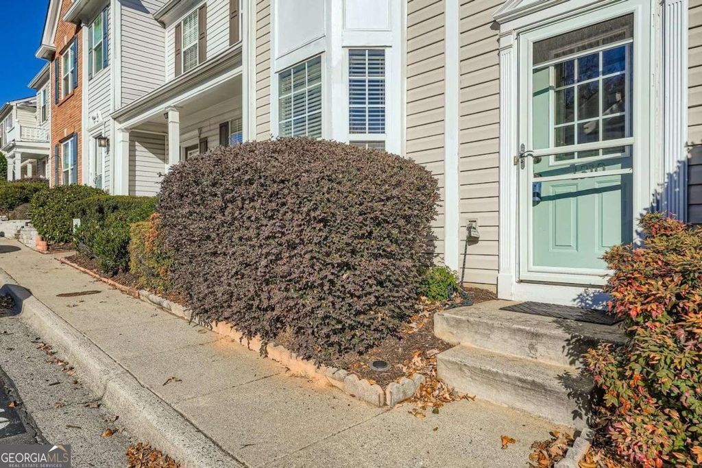 Photo of 1310 Kilmington Court, Alpharetta, GA 30009 (MLS # 10717398)