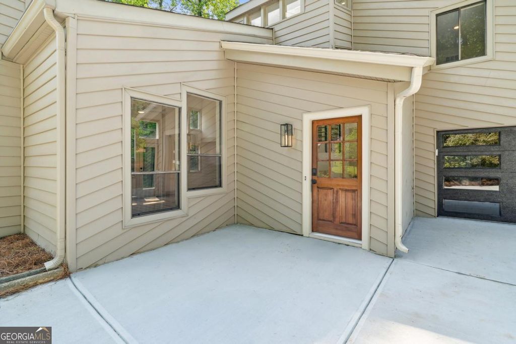 Photo of 2934 Wendover Street, Marietta, GA 30062 (MLS # 10655565)