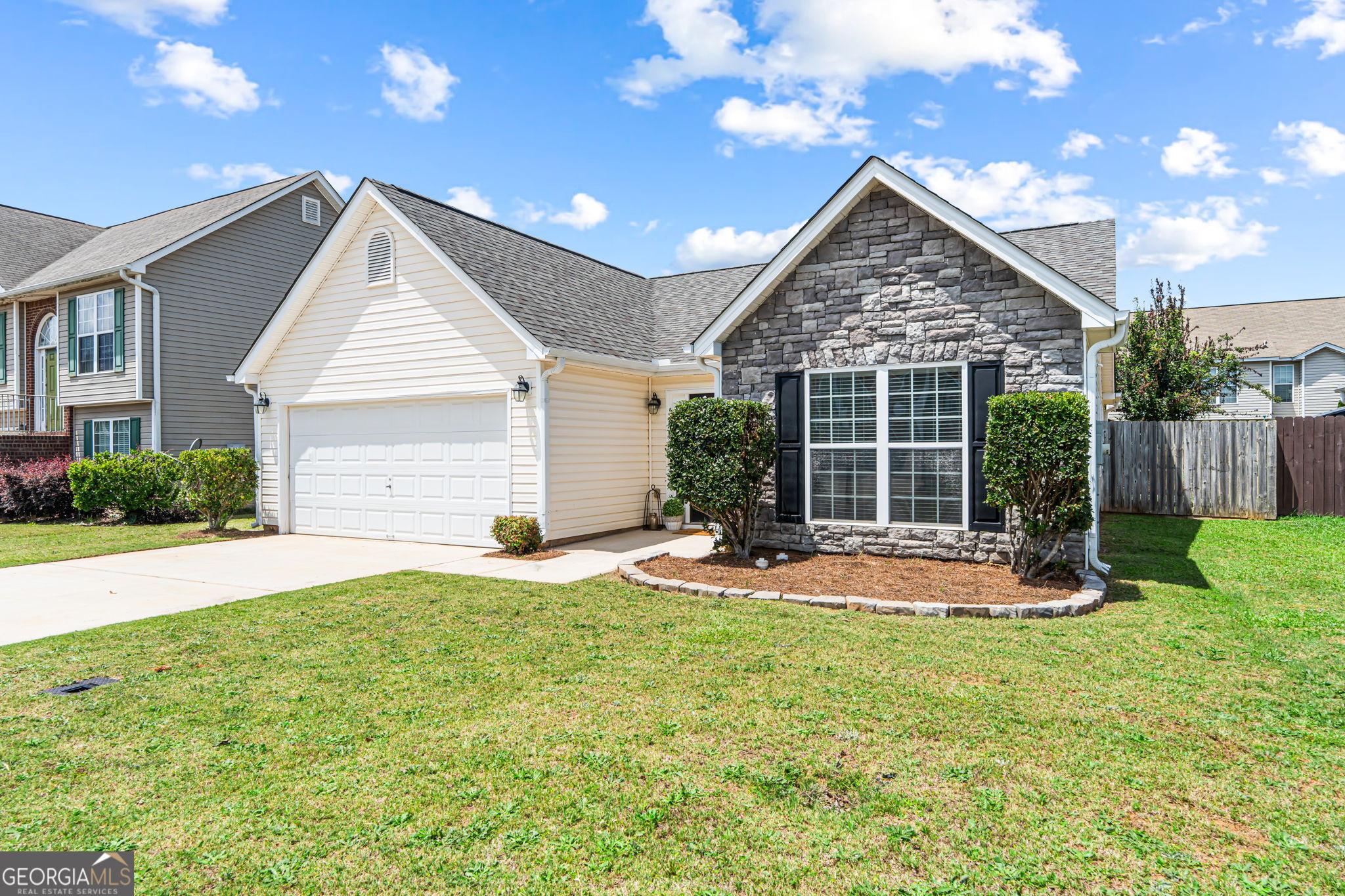 502 Arrie DR