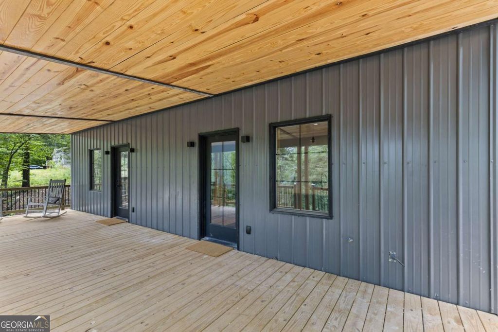 Photo of 38 Friendly Lane, Mccaysville, GA 30555 (MLS # 10664280)