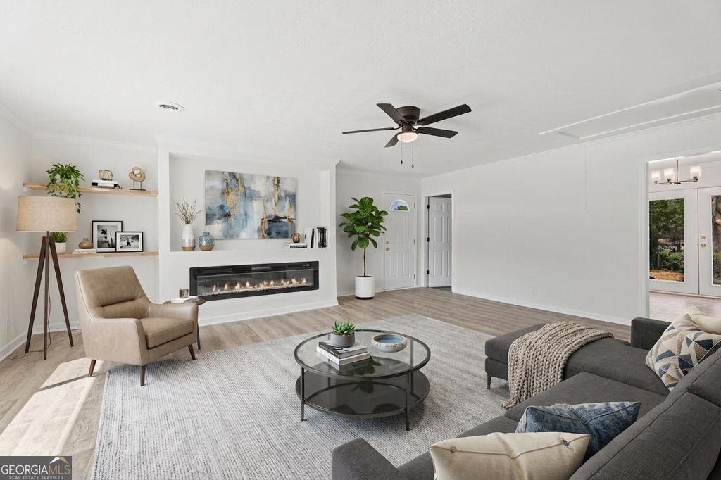 Photo of 6070 Danbury Ct, Morrow, GA 30260 (MLS # 10724730)