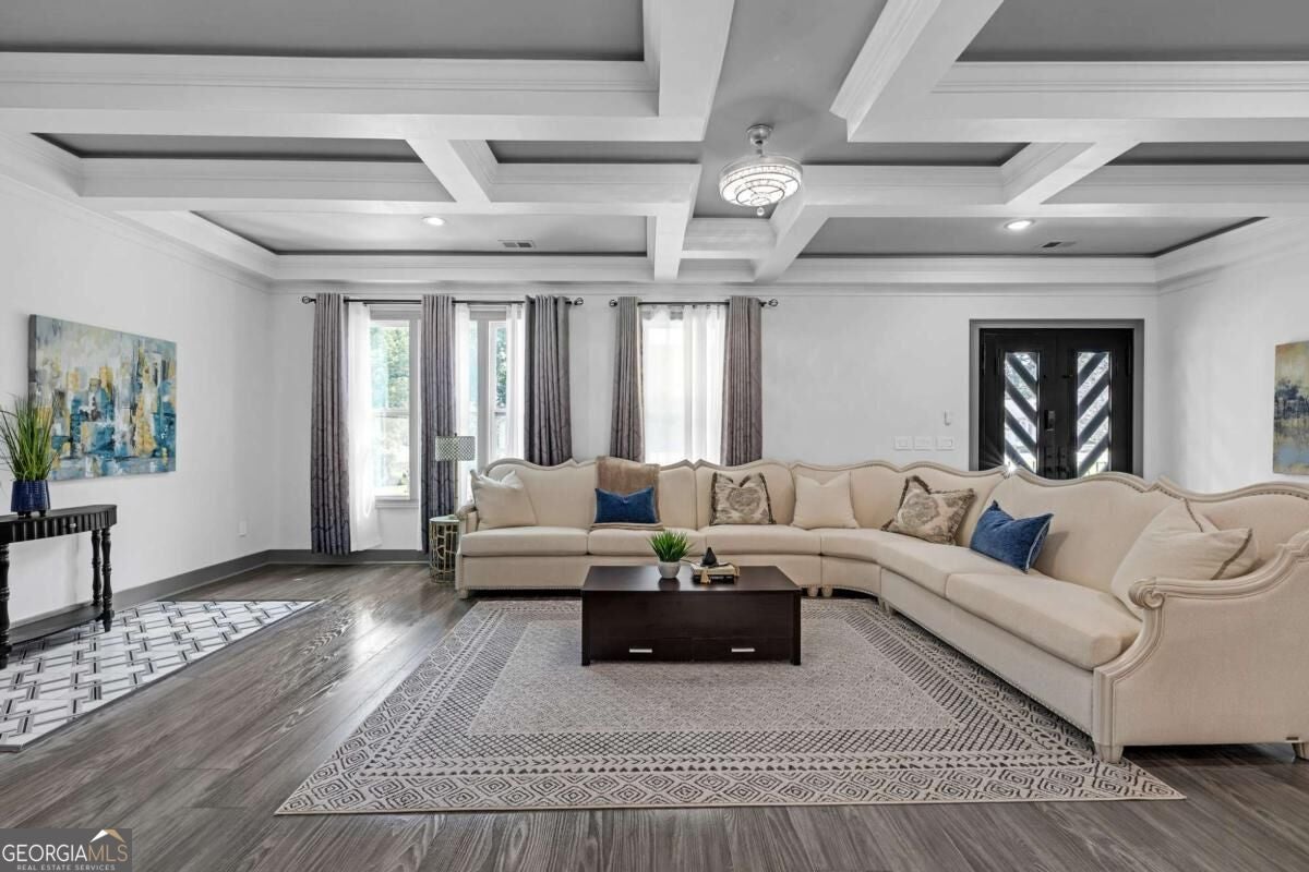 2535 Octavia LN