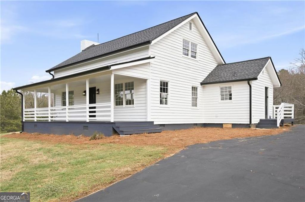 Photo of 4002 Joe Frank Harris Parkway NW, Cartersville, GA 30120 (MLS # 10672617)