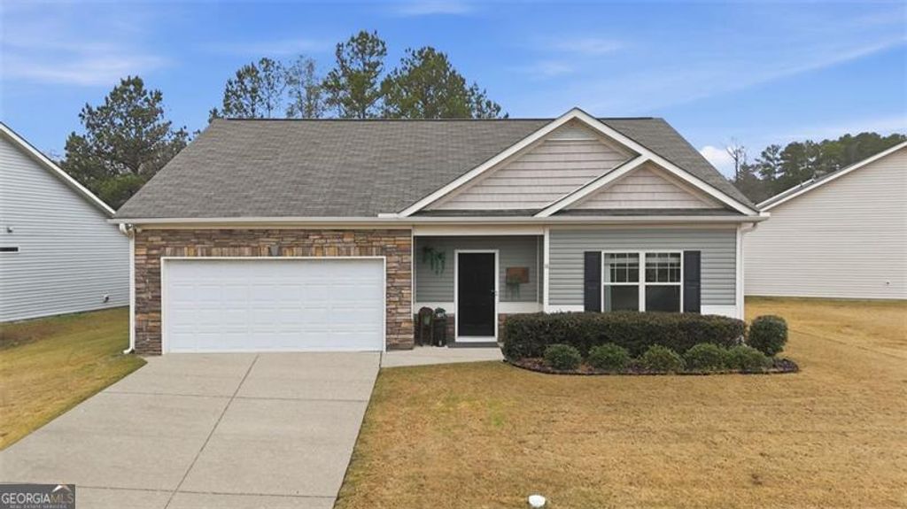 Photo of 11 WILLOWRUN Dr SW, Rome, GA 30165 (MLS # 10652735)