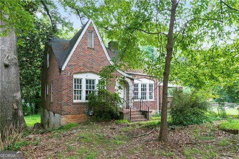 1699 Emerald AVE SW Atlanta GA 30310