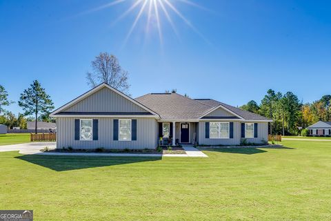 Photo of 132 River Bluff Way, Ellabell, GA 31308 (MLS # 10641873)