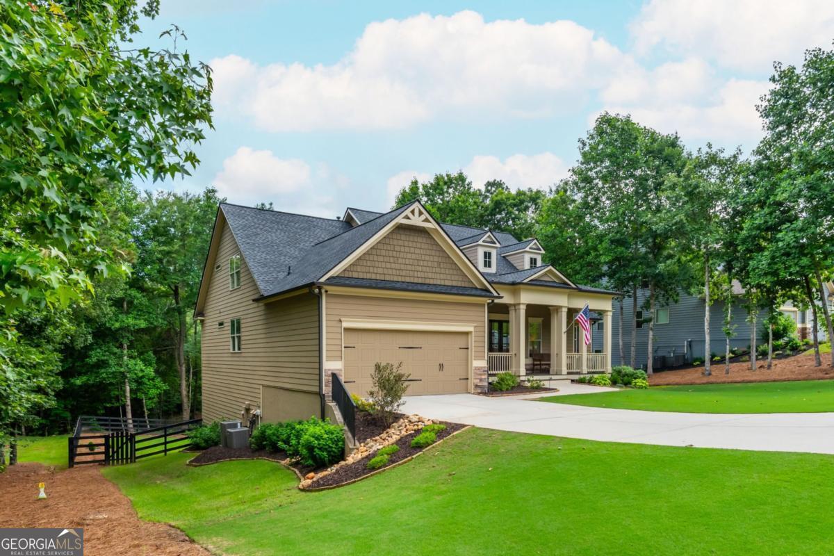 516 Black Horse CIR