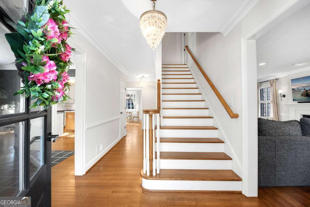 Photo of 1751 E Bank Drive, Marietta, GA 30068 (MLS # 10685871)