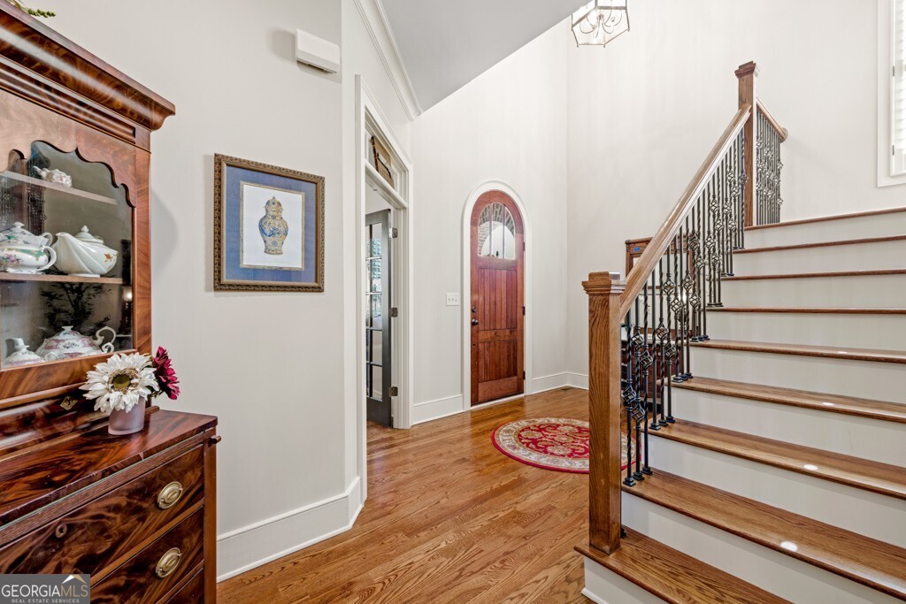 4595 Carriage Walk LN