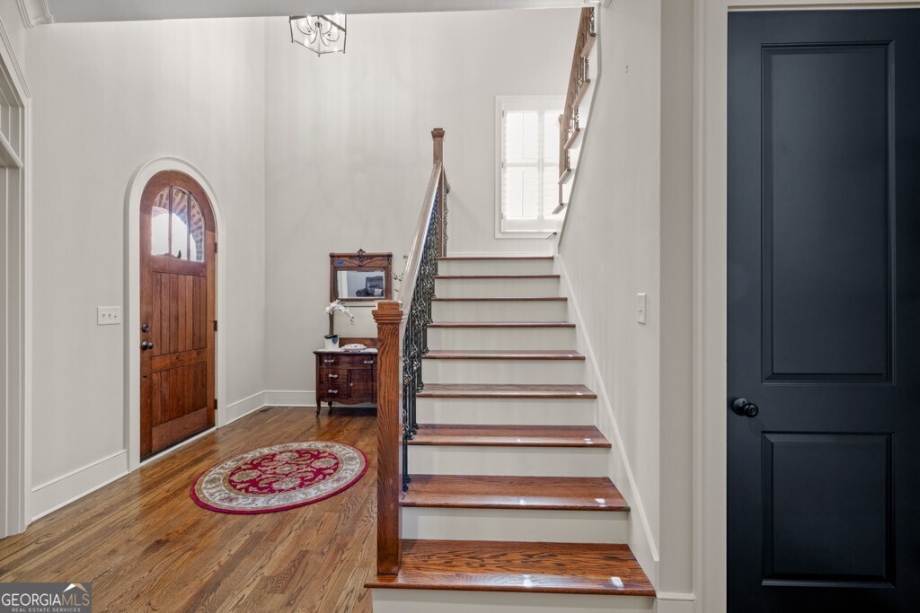 4595 Carriage Walk LN