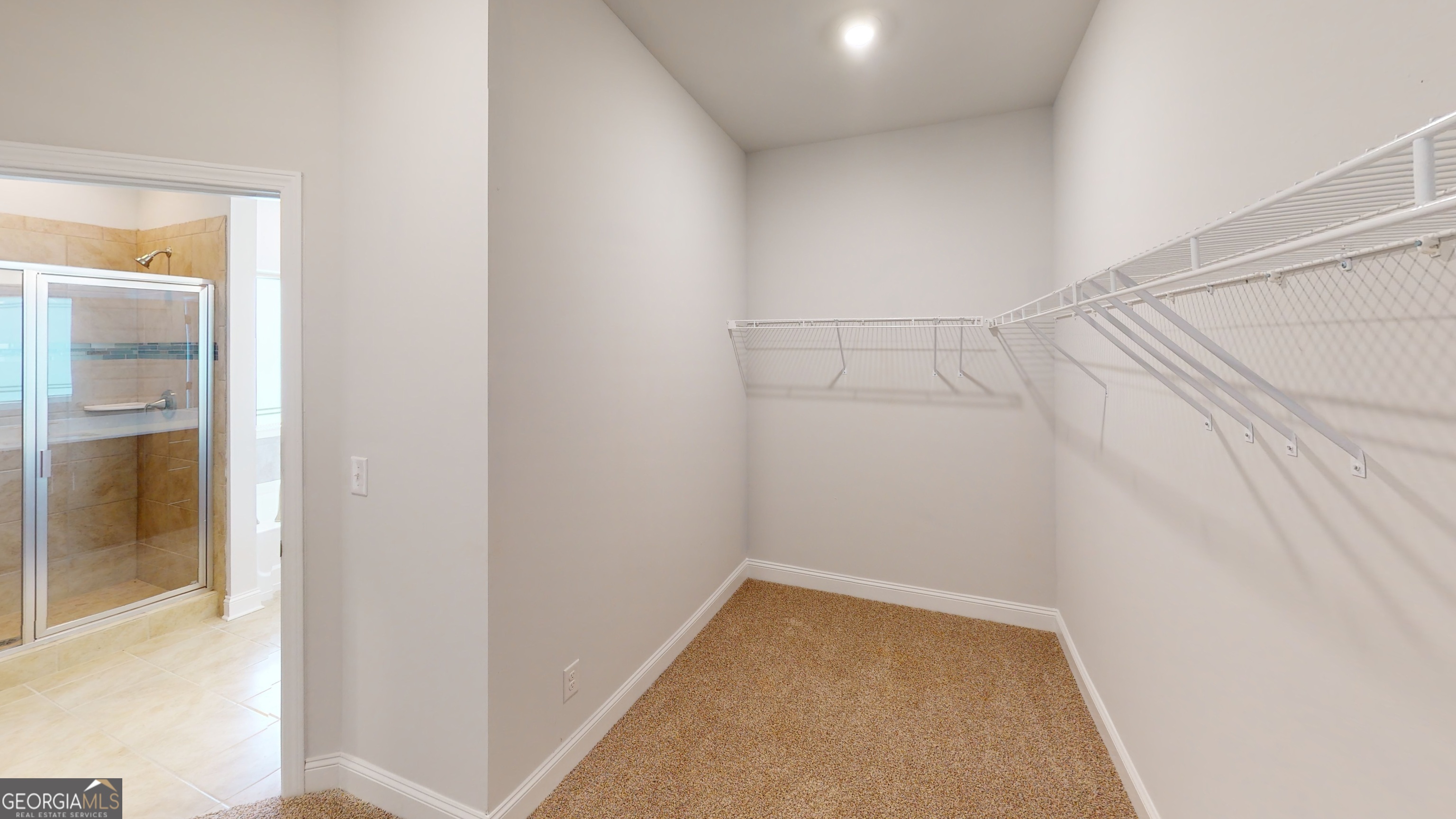 452 Southern Oaks DR