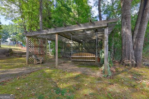 A home in Barnesville