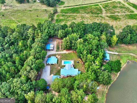 A home in Barnesville