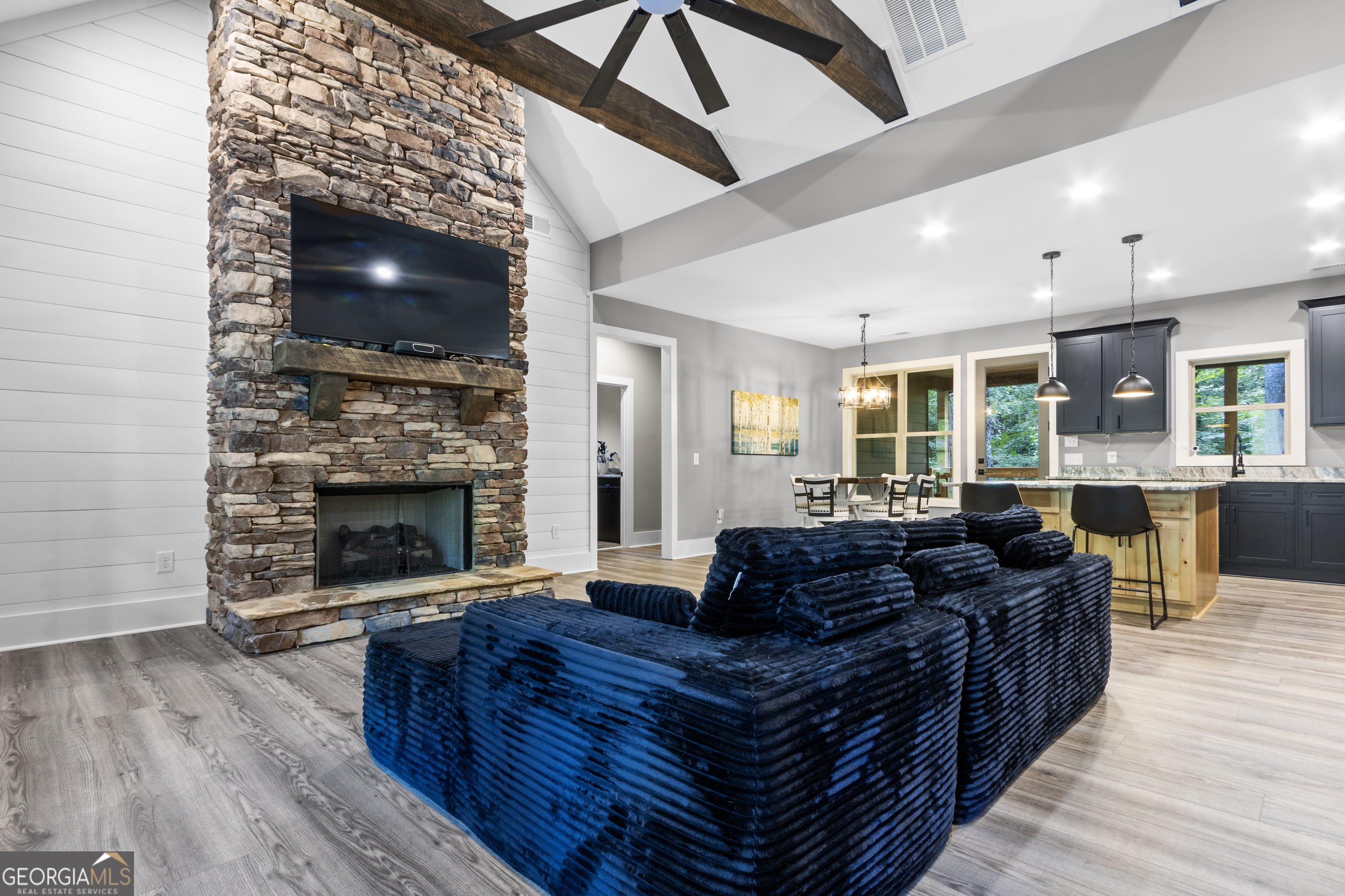 1441 Whitestone RD