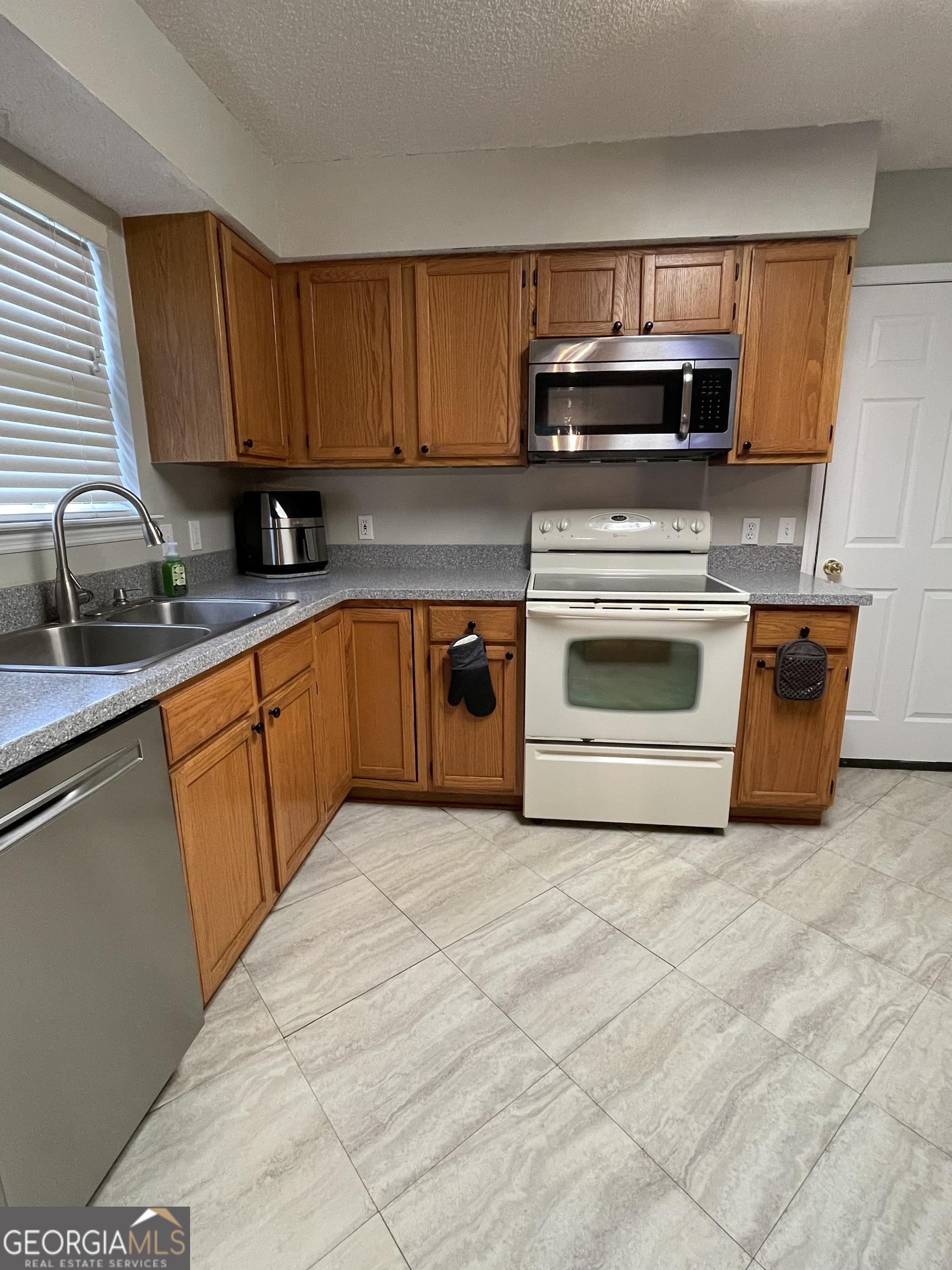 Lake Pines - Residential