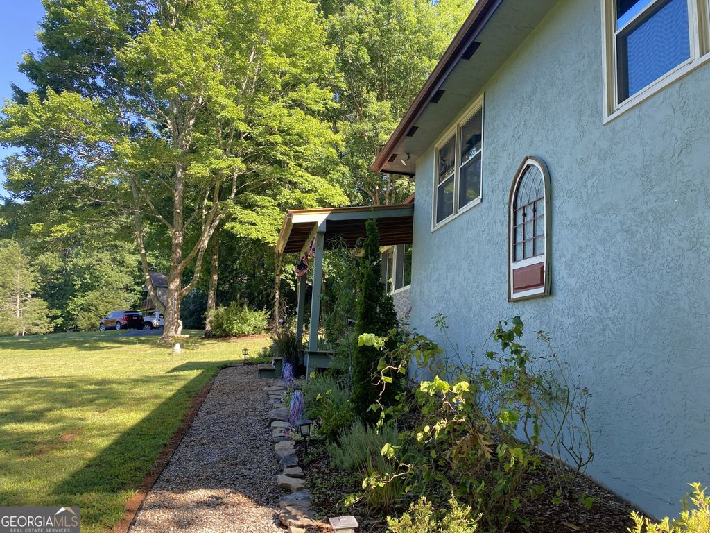 Photo of 199 Oak Ridge Drive, Blairsville, GA 30512 (MLS # 10630783)