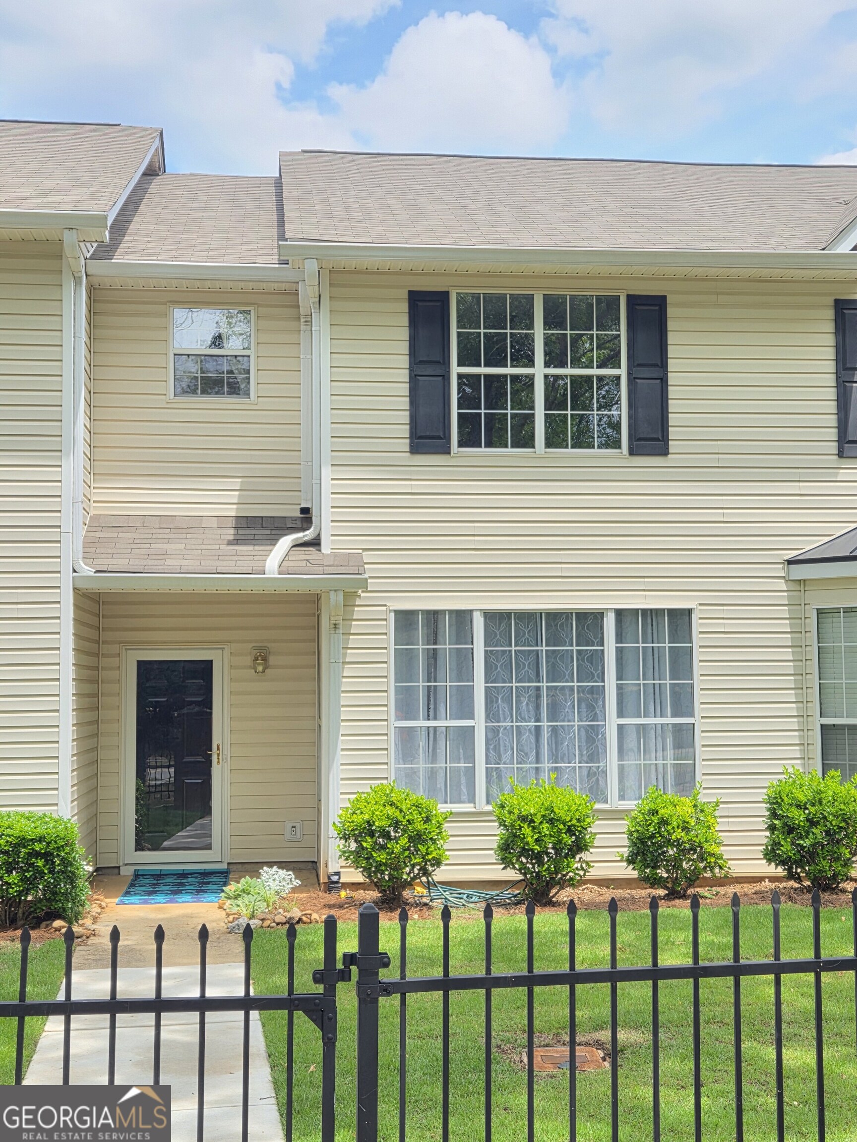 353 Smokewood WAY