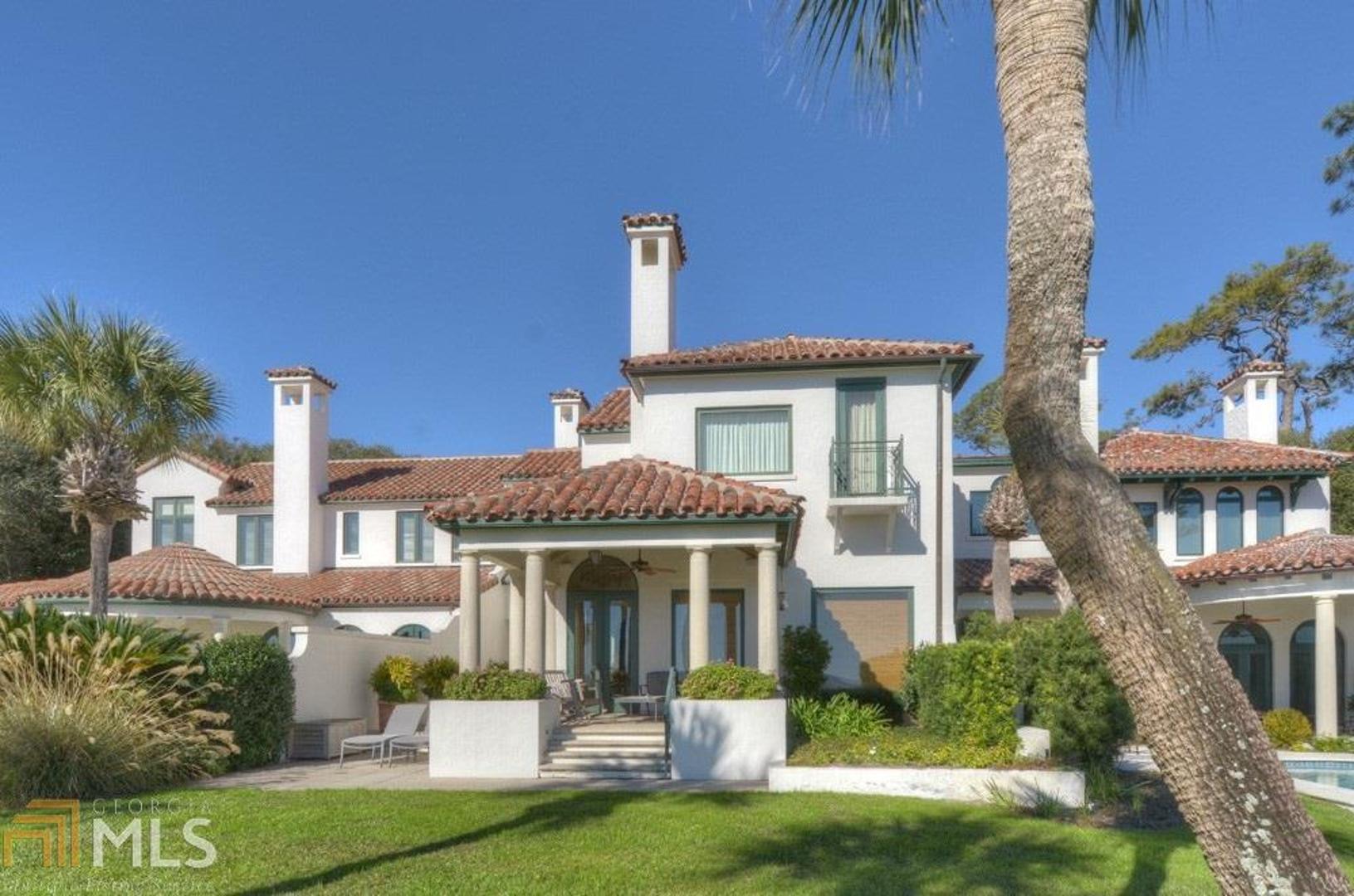 Little jewel right on the ocean in Ocean Forest. Private, exclusive 4 bedroom, 4+ bathrooms, the perfect hideaway! Sea Island and Ocean Forest Resort living. Walk out to Ocean Forest Golf Course, Ocean Forest Club House and the ocean. Views from every room. Renovated kitchen, veranda, covered porch, three fireplaces, elevator, two car garage, storage. Private guest suite.